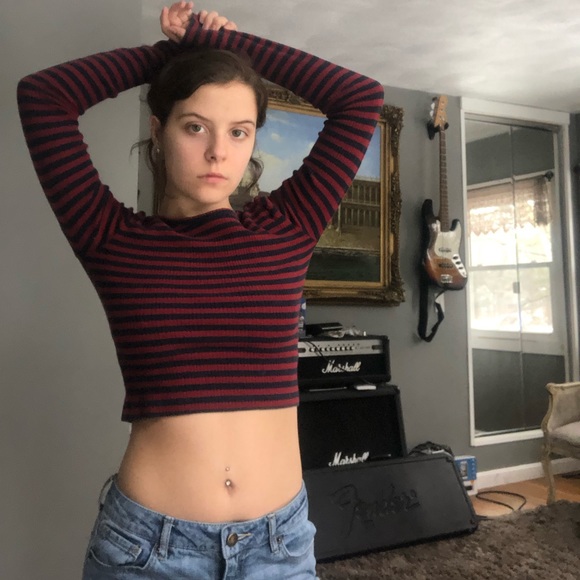 FOREVER 21 KNIT LONG SLEEVE CROP TOP - Picture 1 of 3